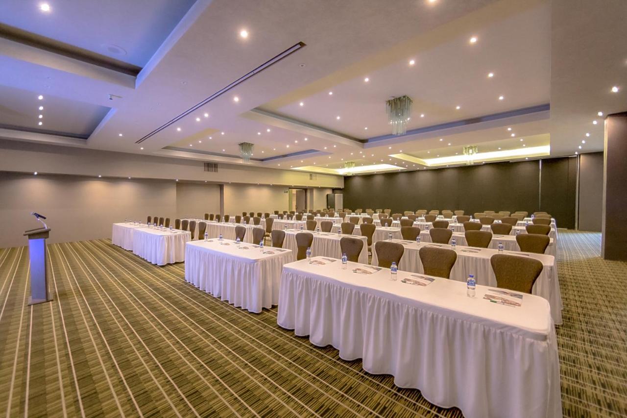 La Joya Pachuca Hotel Eksteriør billede Meeting room